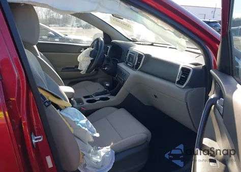 2018 Kia Sportage Lx z USA, uszkodzony, nr VIN KNDPMCAC5J7458574